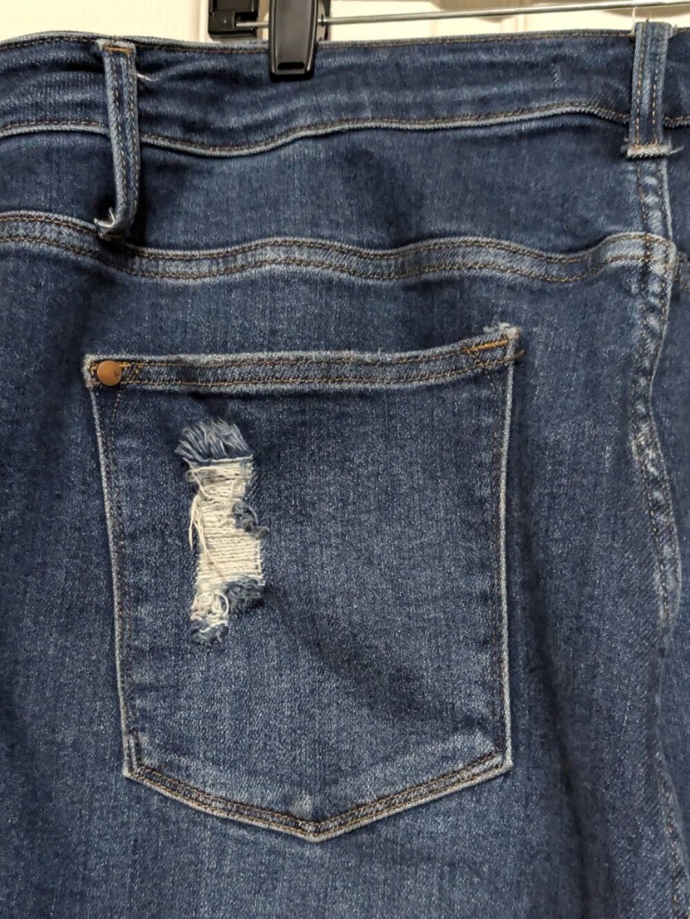 Judy Blue Floral Patched Distressed Boyfriend Jean Size 20W Medium Wash Retro - Picture 6 of 7